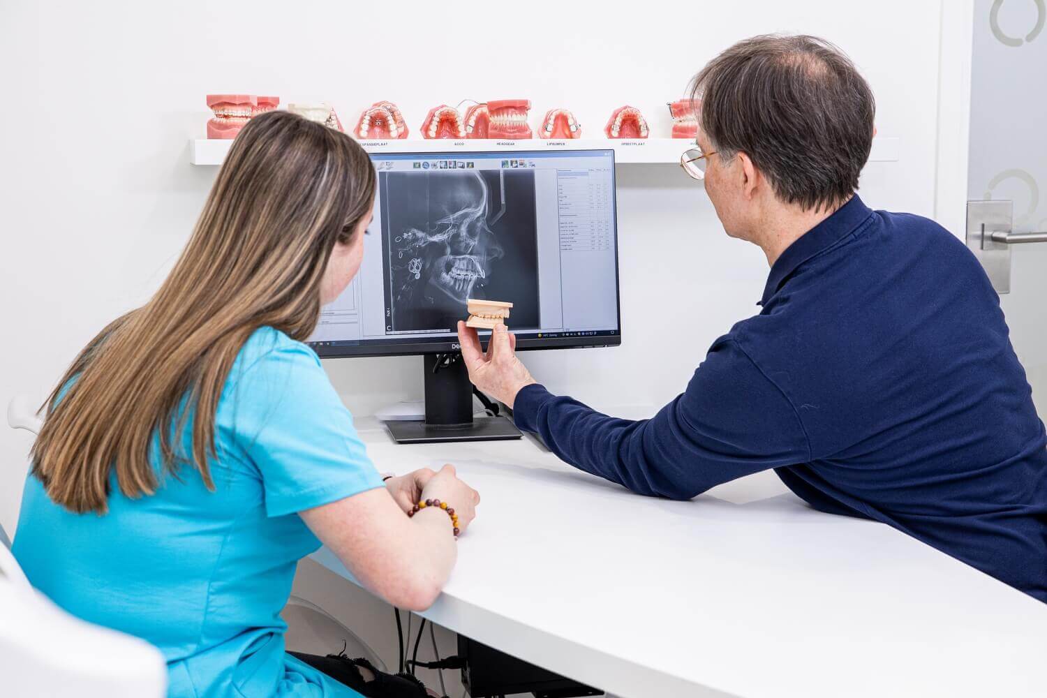 Aligners en onzichtbare beugels bij Ortho Barendrecht - fotozee-9234